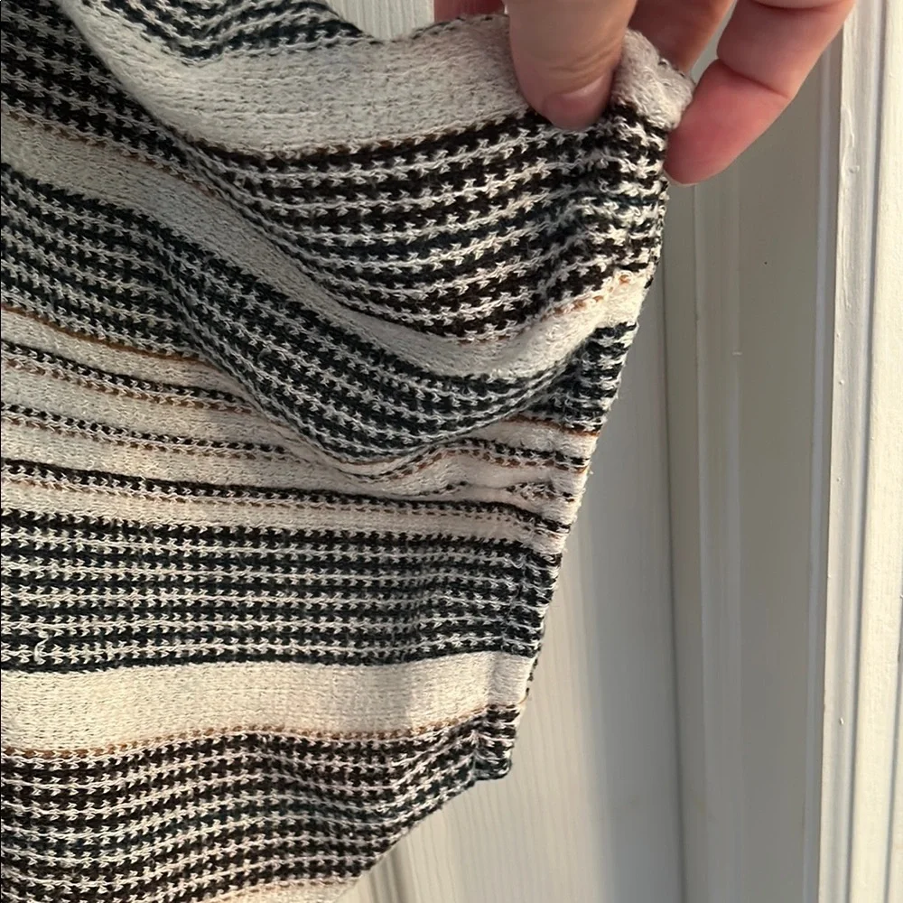 Lavish Black and White Dolman Sleeve Blouse - Picture 2 of 5